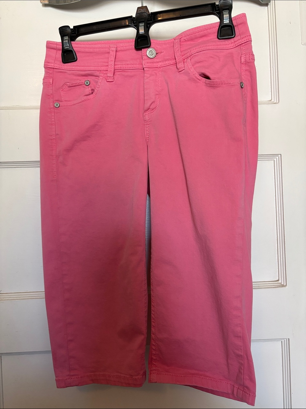 Tommy Bahama Women's Pink Capri Jeans Size 2